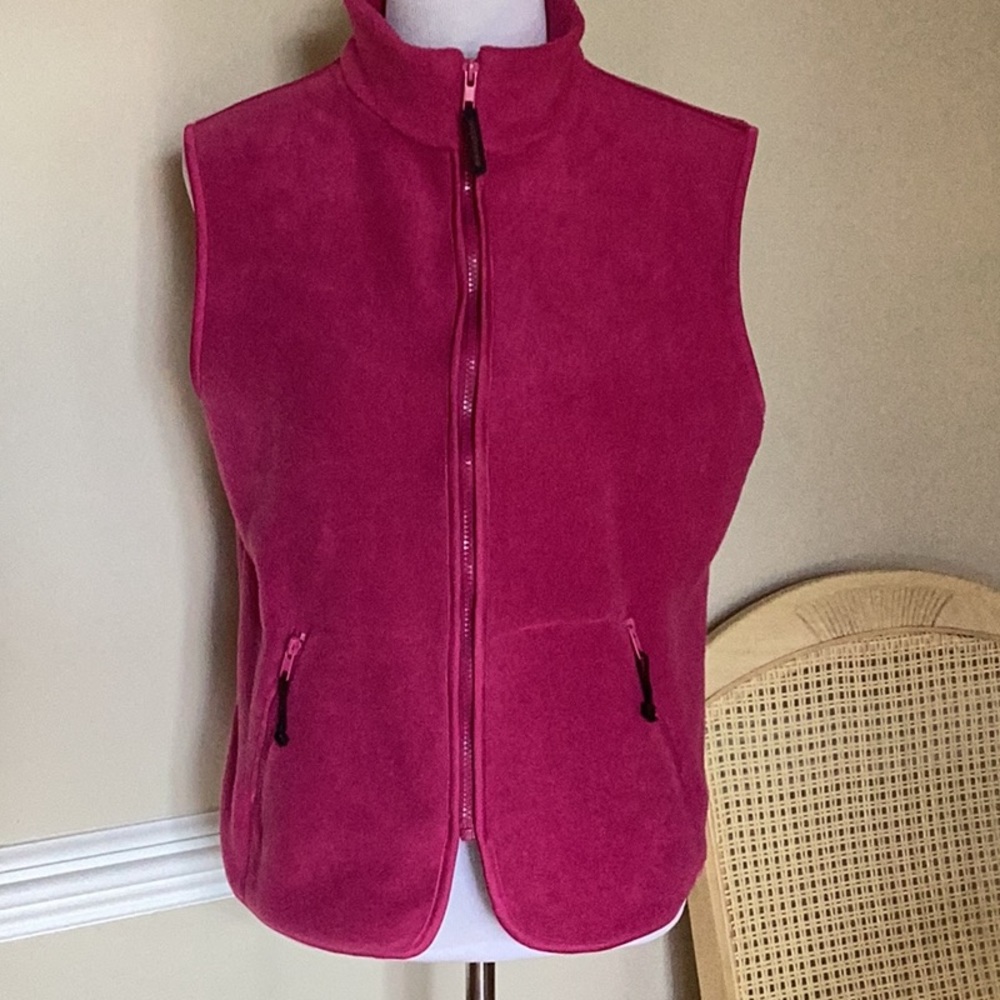 Mountain Lake fushia fleece zip front vest with gathers in back